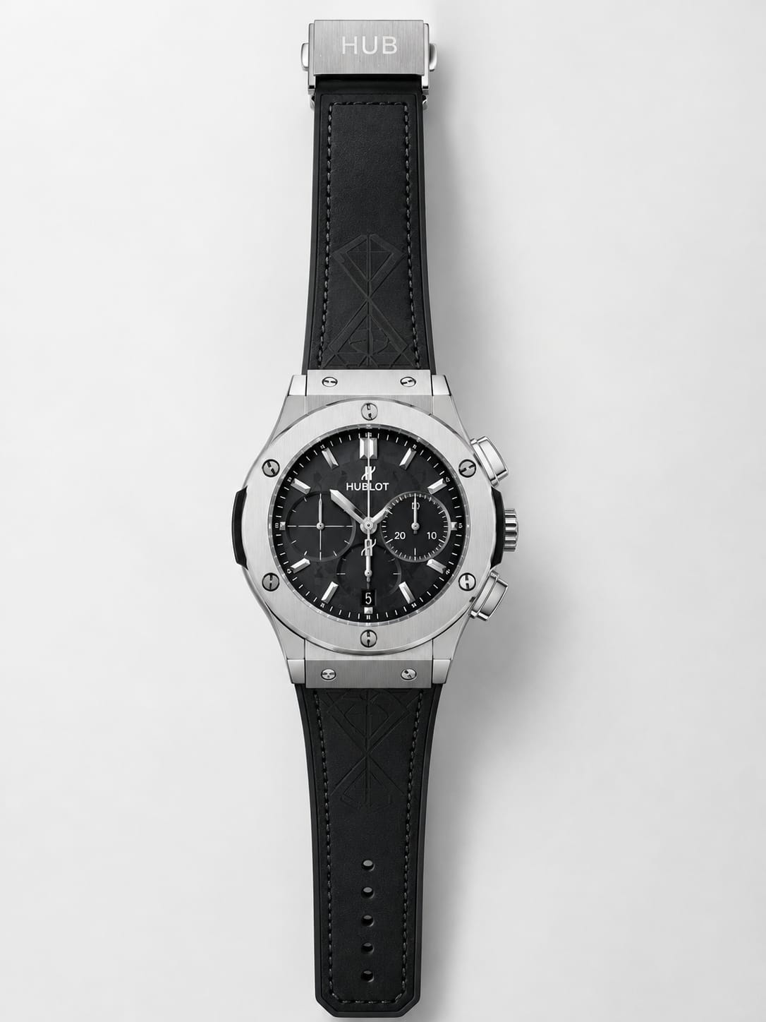 HUBLOT CLASSIC FUSION BLACK CARBON